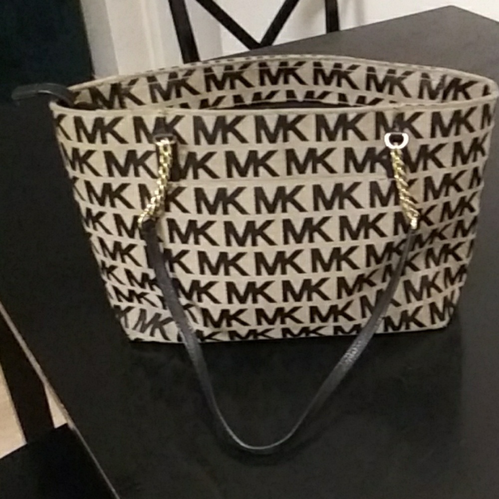 Michael Kors shoulder bag